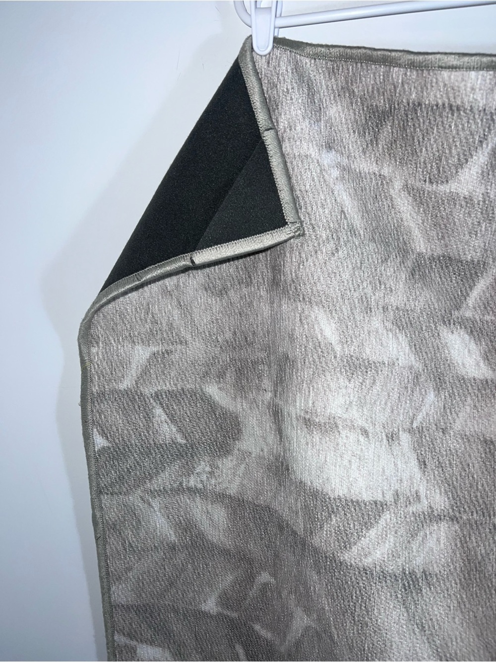 RUGGABLE RUG Neutral Geometric Area Rug - Light Gray & Ivory - Picture 3 of 12